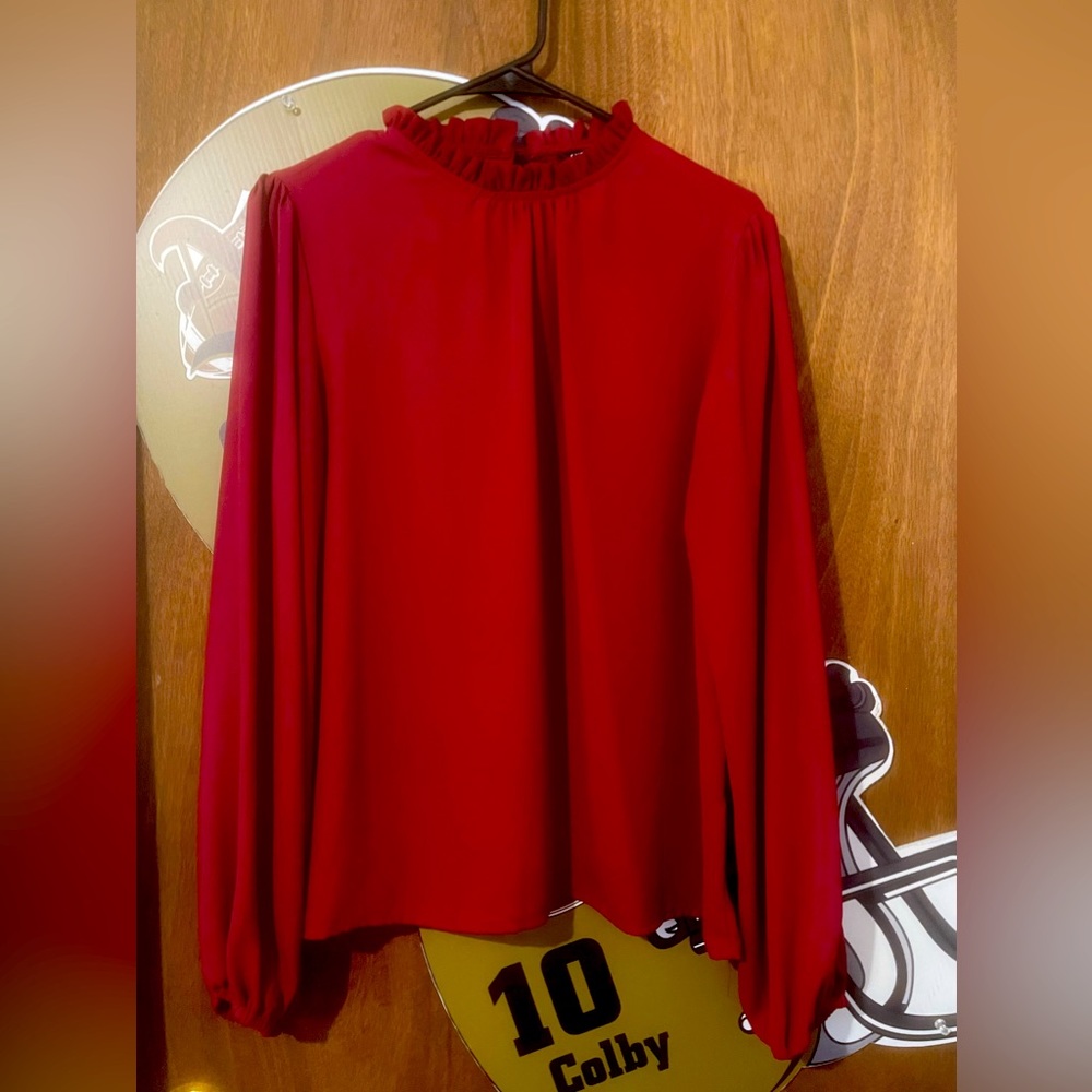 *SHEIN Maroon long sleeve (L)